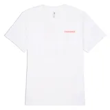 Remera blanca de algodón con logo de Converse y texto "Converse" estampado en color coral en el lado izquierdo del pecho.