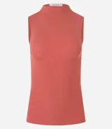 Blusa sin mangas de calce ajustado, confeccionada en tejido de viscosa con textura acanalada y cuello alto.