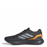 Championes de running Adidas Runfalcon 5, de color gris con las clásicas tres tiras en los laterales en tono gris claro y detalles en color naranja brillante en la lengüeta y el talón. Cuentan con capellada de malla transpirable, cordones al tono y entresuela Cloudfoam para mayor amortiguación.