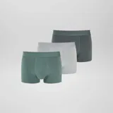 Pack de tres boxers lisos en tonos verde, gris y gris jaspeado, con cintura elástica.