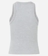 Musculosa gris de algodón con cuello redondo en rib.