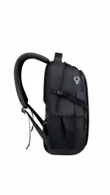 Mochila urbana de color negro con compartimento principal amplio, bolsillo frontal vertical con cierre y bolsillos laterales de red. Cuenta con correas ajustables con broches laterales, compartimento para notebook y faja trasera para sujetar a valijas.