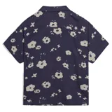 Camisa de manga corta Critical Slide Splatter Resort, color azul marino con estampado floral en tonos claros, cuello camisero y cierre frontal de botones.