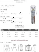 Vestido largo de fiesta con escote halter, espalda descubierta y abertura lateral en la falda. Presenta un top triangular con detalle de abertura en el abdomen y una cadena dorada con dije de concha que rodea la cintura. El estampado es abstracto en tonos grises y marrones.