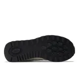 Championes New Balance 574 unisex color blanco, confeccionados en gamuza y malla, con logo "N" característico en los laterales y entresuela ENCAP.