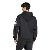 Campera con capucha y cierre frontal Adidas, color negro con las icónicas tres franjas blancas en las mangas y logo de la marca en el pecho. Cuenta con bolsillos laterales y puños acanalados.