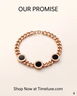 Pulsera de acero color oro rosa con cadena de eslabones y dijes circulares con detalles en negro y números romanos grabados.