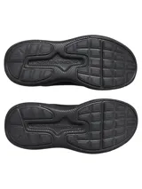 Championes de running Under Armour modelo Phade RN 3, color negro. Presentan una parte superior de malla ligera y transpirable, entresuela con amortiguación de EVA y suela de goma resistente con ranuras flexibles.