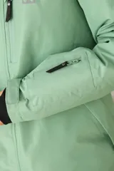 Campera técnica de abrigo en color verde menta, con capucha ajustable, cierre frontal con solapa, bolsillos con cierre y puños ajustables. Diseño funcional ideal para actividades al aire libre.