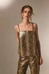 Top de breteles finos con escote recto, confeccionado en material sintético con estampado de piel de serpiente.