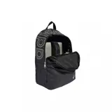 Mochila Adidas Cl Washed Effect de color negro con efecto lavado, con gran inscripción de la marca en la parte superior y logo del Trifolio en la parte inferior. Cuenta con compartimento principal con cierre, bolsillo frontal con cierre y asas ajustables.