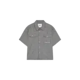 Camisa de manga corta Eme Studios modelo Cabo Muddy, con estampado a cuadros vichy en tonos gris y blanco, cuello camisero, bolsillos frontales con solapa y cierre de botones.