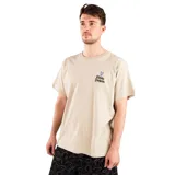 Remera color beige con logo estampado en el pecho.