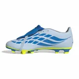 Championes de fútbol Adidas Predator Club, modelo con lengüeta plegable, color celeste con detalles en azul y amarillo neón.