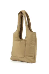 Bolso shopper color canela, con bolsillo frontal y doble asa de hombro.