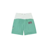 Short de baño Eme Studios, modelo Gary Striped, con diseño bicolor en color blanco en la parte superior y verde con rayas verticales blancas en la parte inferior. Cuenta con parche bordado de la marca en la pierna.
