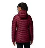 Campera puffer con capucha, color bordó, con cierre frontal completo, bolsillos laterales con cierre y tecnología Omni-Shield que repele la humedad. Cuenta con aislamiento de plumón de 700 cuins, protección en la barbilla y dobladillo ajustable.
