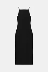Vestido midi negro con escote cuadrado y tirantes finos, confeccionado en mezcla de poliamida.