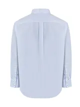 Camisa de manga larga RKF en color celeste con estampado de cuadrillé fino. Presenta cuello button-down, bolsillo frontal con logo bordado y puños con botones. Confeccionada en tejido resistente a las arrugas.