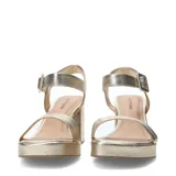 Sandalias de tacón ancho y plataforma delantera, color marrón, con tira ancha en el empeine y tira ajustable con hebilla en el tobillo.
