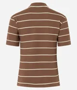 Blusa de ribana marca Marfinno, color beige con rayas horizontales finas de color marrón, cuello alto y mangas cortas.