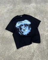 Remera negra de algodón con estampa del álbum Ride the Lightning de Metallica en el frente.