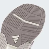Championes de entrenamiento Adidas Dropset Base, color lila con detalles en tono más oscuro. Presentan exterior de malla transpirable con refuerzos 3D, suela de caucho con tacos multidireccionales y diseño de perfil bajo para mayor estabilidad.
