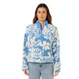 Buzo de polar con cierre frontal parcial, cuello alto y estampado floral en tonos celeste y blanco.