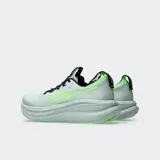 Championes de running Asics modelo Gel Nimbus 28, color negro. Presentan una entresuela con tecnología FF BLAST PLUS y PureGEL para una amortiguación superior, con capellada de tejido de punto técnico.