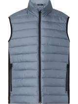 Chaleco acolchado color gris con cierre frontal y bolsillos laterales con cierre. Ribete negro en sisas y cierre.