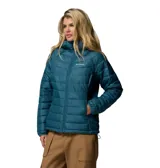 Chaqueta acolchada de mujer con capucha, color azul petróleo, con cierre frontal, bolsillos laterales con cremallera y tecnología de aislamiento térmico.