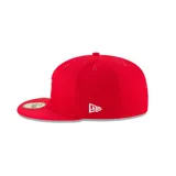 Gorro New Era 59Fifty rojo con logo de los Dodgers bordado en blanco al frente.