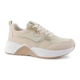 Championes urbanos Korium Kiana color beige con detalles dorados y suela blanca con base marrón.