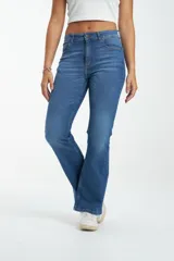 Pantalón de jean azul de corte oxford.