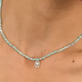 Collar de plata 925 con piedras de amazonita turquesa y dije de hamsa de plata 925.