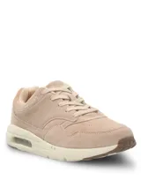 Championes Hush Puppies modelo Brandhall, color beige, confeccionados en cuero descarne. Presentan suela de EVA con tecnología de amortiguación de aire y cierre mediante cordones.