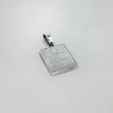 Dije rectangular de plata 925 con grabado del grupo sanguíneo y factor RH.