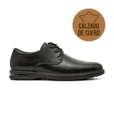 Zapato de vestir tipo derby para hombre, confeccionado en cuero negro con cordones al tono y suela de goma con cámara de aire integrada.