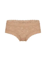 Braga estilo cheeky confeccionada en encaje suave y elástico color tostado, de tiro bajo con ribetes festoneados.