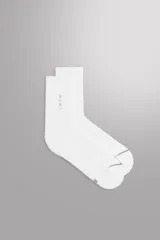 Pack de dos pares de calcetines de entrenamiento Zara Athleticz color violeta, confeccionados en hilatura altamente elástica, con acabado en rib elástico y detalle de jacquard con números en contraste.