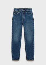 Jeans de tiro alto con corte mom-fit, confeccionados en tejido de algodón estilo vaquero. Presentan cierre de cremallera con botón, trabillas para cinturón y diseño clásico de cinco bolsillos.