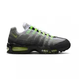 Championes Nike Air Max 95 OG, con diseño degradado en tonos grises, detalles en verde neón y suela negra con unidades Air Max visibles.