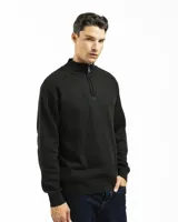 Sweater negro de punto con cuello alto y cierre de media cremallera.