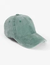 Gorra de béisbol de algodón con efecto lavado y gastado, color verde menta, visera curva y seis paneles.