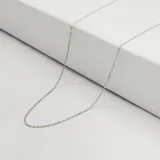 Cadena de eslabones tipo forcé fino, fabricada en plata 925.