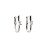 Aros de plata 925 enchapados en rodio con forma rectangular y detalle de zirconia.