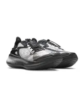 Championes Under Armour Echo con amortiguación reactiva UA HOVR, parte superior translúcida multicapa con malla transpirable, lengüeta asimétrica con sistema de cierre rápido y talón convertible SlipSpeed.