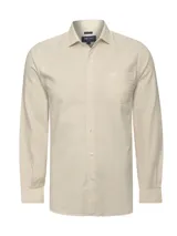 Camisa de manga larga RKF modelo Flasquare, color beige con sutil patrón a cuadros, cuello camisero, cierre frontal con botones y un bolsillo ojal en el pecho con el logo bordado de la marca.