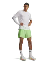 Short de running Under Armour Launch de 5 pulgadas, color verde lima, con diseño ligero y elástico. Cuenta con forro interior de malla, paneles laterales transpirables, cintura elástica con cordón interno y bolsillos laterales con compartimento interno para teléfono.