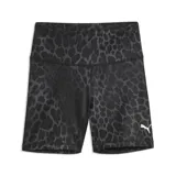 Short tipo calza Puma de talle alto con estampado animal print en tonos de gris y negro. Cuenta con el logo de la marca en blanco en la parte inferior izquierda.